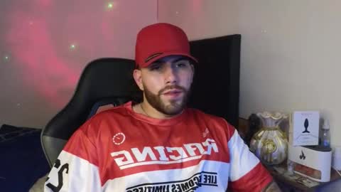 Snapshot of ades_lowe chatting on March 26, 2026, 5:13 am Ades online show from March 26, 2026, 5:13 am