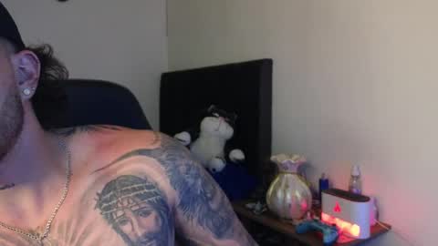 Snapshot of ades_lowe chatting on April 9, 2026, 9:04 am Ades online show from April 9, 2026, 9:04 am