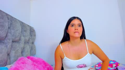 Snapshot of adhara__evanss chatting on January 17, 2025, 4:17 am   online show from January 17, 2025, 4:17 am