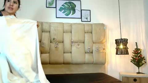 AdharaSmithh online show from January 7, 2026, 7:16 pm