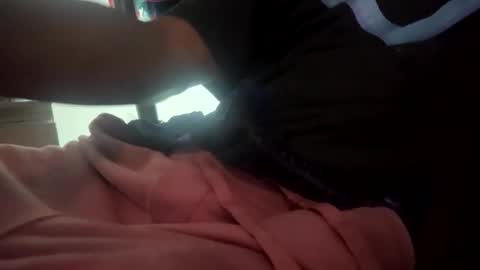 adick_ting online show from October 21, 2025, 11:49 pm