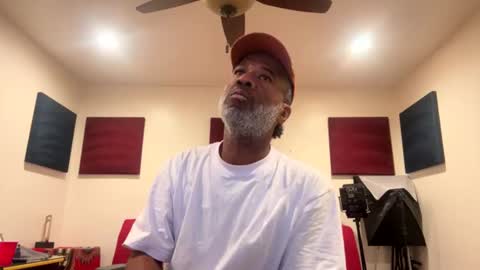 Snapshot of adick_ting chatting on June 27, 2026, 7:41 pm adick_ting online show from June 27, 2026, 7:41 pm