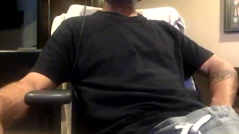 Snapshot of adick_ting chatting on July 7, 2026, 12:13 am adick_ting online show from July 7, 2026, 12:13 am