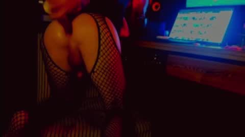 adicta37 online show from October 31, 2025, 6:47 am