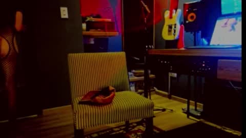 adicta37 online show from November 12, 2025, 5:02 pm