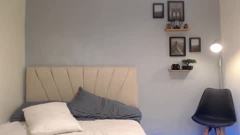 Snapshot of adonis_dlh chatting on September 24, 2025, 2:04 am Adonis online show from September 24, 2025, 2:04 am