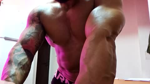 Snapshot of adonis_msc chatting on October 8, 2025, 6:38 pm Adonis online show from October 8, 2025, 6:38 pm