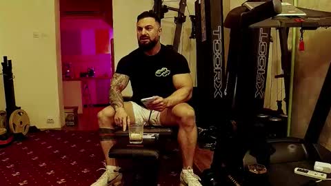 Snapshot of adonis_msc chatting on October 26, 2025, 2:06 am Adonis online show from October 26, 2025, 2:06 am