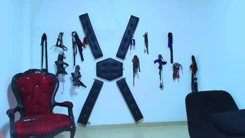 adonisdios online show from November 1, 2025, 11:18 pm