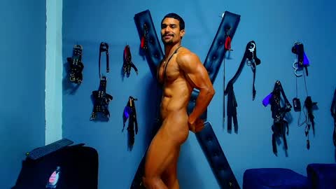 adonisdios online show from May 27, 2026, 2:03 pm
