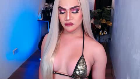 Snapshot of adorable_andrea chatting on December 8, 2024, 6:50 pm adorable_andrea online show from December 8, 2024, 6:50 pm