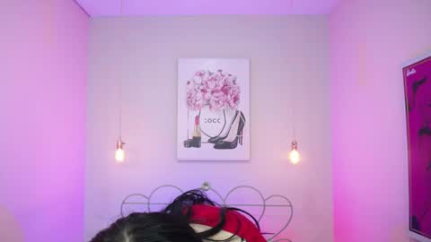 Snapshot of adri_gomez_1 chatting on April 22, 2026, 12:07 pm Adri online show from April 22, 2026, 12:07 pm