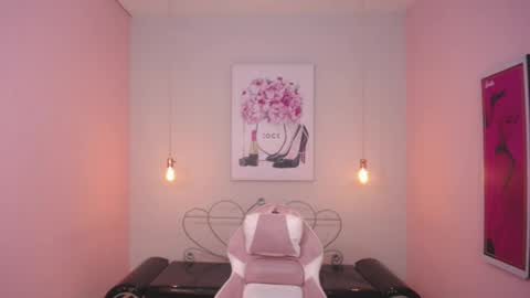 Snapshot of adri_gomez_1 chatting on April 29, 2026, 5:30 pm Adri online show from April 29, 2026, 5:30 pm