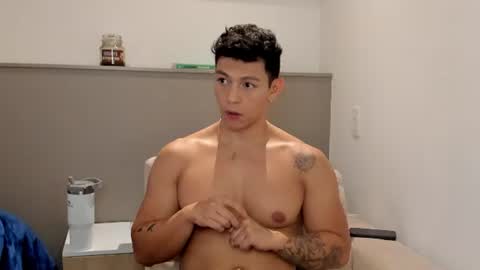 Adrian del Mar online show from July 3, 2026, 8:37 pm