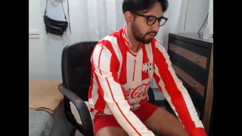 Snapshot of adrian_falcon chatting on April 15, 2026, 9:26 pm Adrian Falcon online show from April 15, 2026, 9:26 pm