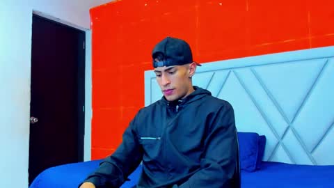 Snapshot of adrian_rae chatting on October 11, 2025, 6:06 pm online show from October 11, 2025, 6:06 pm