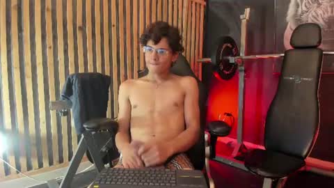 Adrian W  online show from June 17, 2026, 8:10 pm