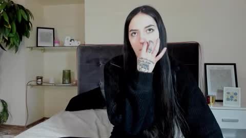 Adriana online show from February 10, 2026, 7:01 am