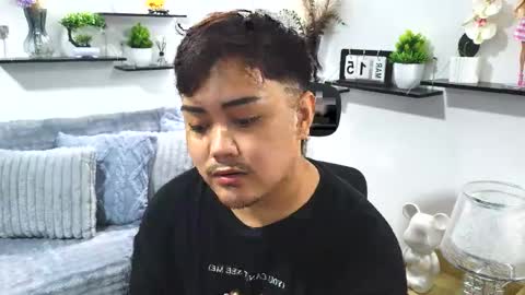 Adrian online show from March 15, 2026, 5:24 am
