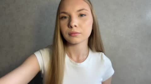 Caroline online show from June 7, 2026, 12:09 pm