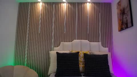 adrianstark_ online show from July 2, 2026, 12:33 pm