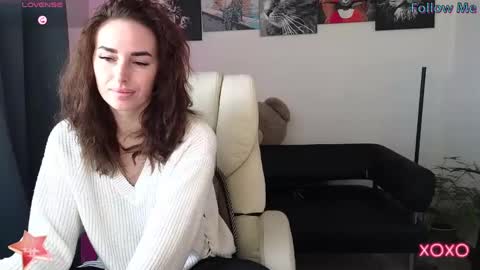 Adriana online show from February 19, 2025, 9:06 am