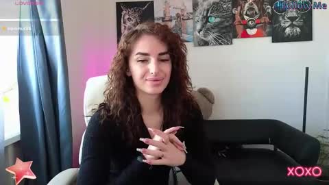 Adriana online show from February 21, 2025, 8:40 am