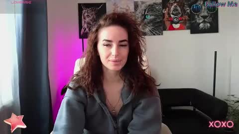 Adriana online show from February 24, 2025, 7:44 am