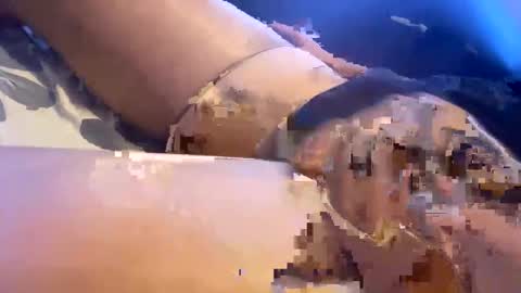 Snapshot of ads008 chatting on October 18, 2025, 8:59 am ads008 online show from October 18, 2025, 8:59 am