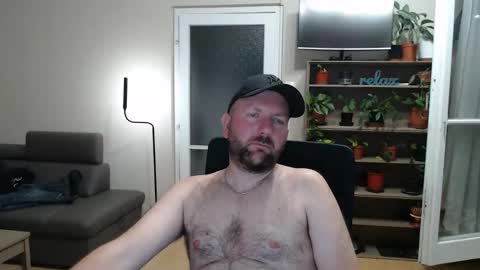 Felix84 online show from April 16, 2026, 9:39 pm