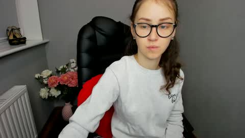 Snapshot of afinacutie chatting on December 5, 2024, 2:00 pm Afina online show from December 5, 2024, 2:00 pm