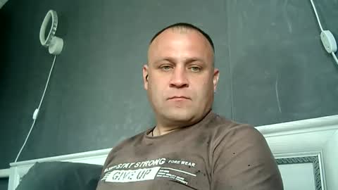 Snapshot of afonya342 chatting on May 1, 2026, 9:36 am Sasha online show from May 1, 2026, 9:36 am