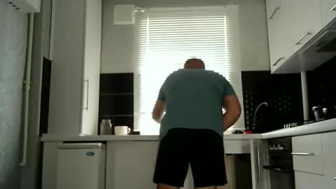 Snapshot of afonya342 chatting on May 20, 2026, 10:21 am Sasha online show from May 20, 2026, 10:21 am