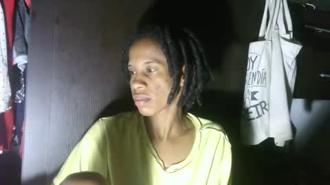 Snapshot of africadeluxe chatting on January 22, 2025, 9:24 am Africa online show from January 22, 2025, 9:24 am