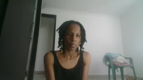 Snapshot of africadeluxe chatting on February 23, 2025, 4:35 pm Africa online show from February 23, 2025, 4:35 pm