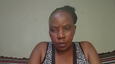 Snapshot of african_divaa chatting on January 19, 2026, 1:04 pm african_divaa online show from January 19, 2026, 1:04 pm