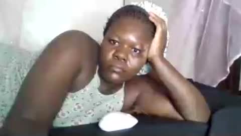 Snapshot of african_princess27 chatting on July 26, 2026, 11:33 pm i wish to be someones real princess online show from July 26, 2026, 11:33 pm
