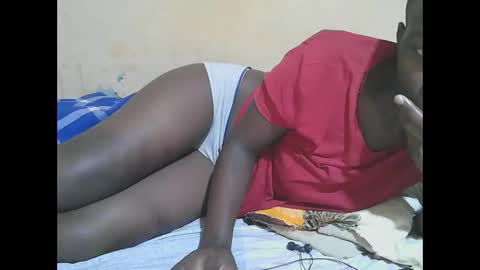 Snapshot of african_pussy2 chatting on December 21, 2025, 3:35 am african_pussy2 online show from December 21, 2025, 3:35 am