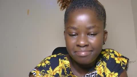 Snapshot of african_sluttygal chatting on November 16, 2025, 6:35 pm african_sluttygal online show from November 16, 2025, 6:35 pm