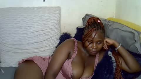 afrii_kity online show from November 5, 2025, 2:11 am