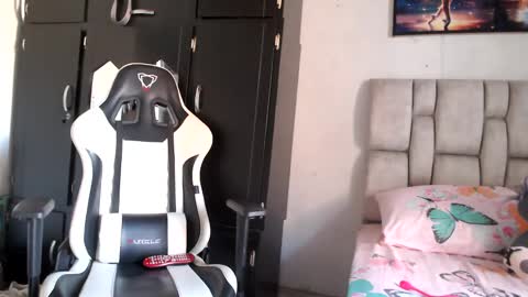 afrodita096 online show from January 16, 2025, 4:18 pm