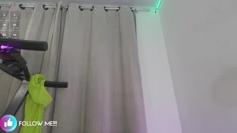 Afrodita P  online show from November 12, 2025, 9:36 pm