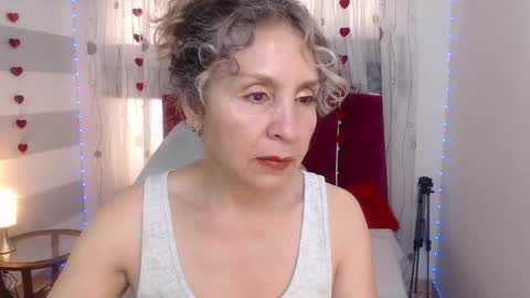 afrodita_sg online show from November 20, 2025, 3:45 pm