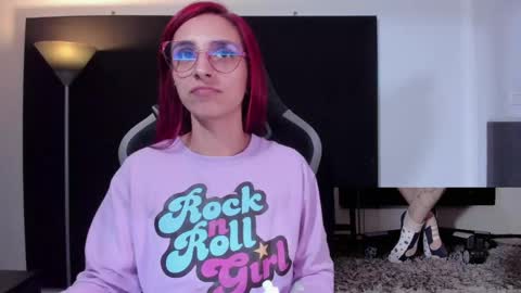 Agata Collinss online show from April 1, 2026, 4:57 am