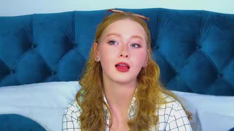 AgataFoxley online show from November 19, 2025, 6:30 pm