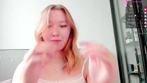 agatha_mayson online show from June 30, 2026, 7:31 am