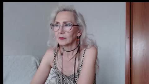 Snapshot of agatha_moore_ chatting on September 14, 2025, 11:20 am Agatha online show from September 14, 2025, 11:20 am