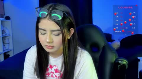 Snapshot of agatha_riccie chatting on October 14, 2025, 4:57 am Cat online show from October 14, 2025, 4:57 am