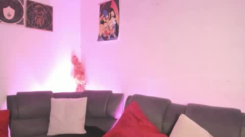 Camila     2 online show from November 26, 2025, 11:39 pm