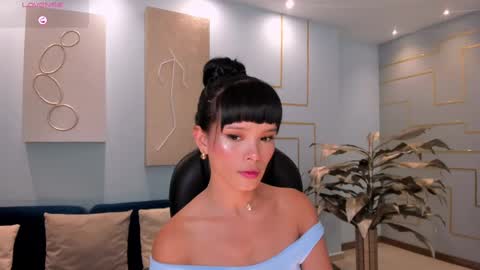 Agatha online show from March 6, 2025, 6:48 pm